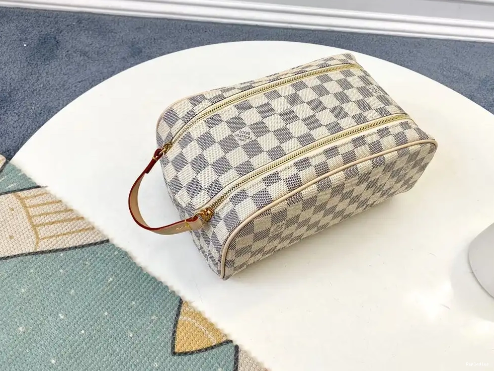 Cheap BAG VUITTON LOUIS TOILETRY 0604